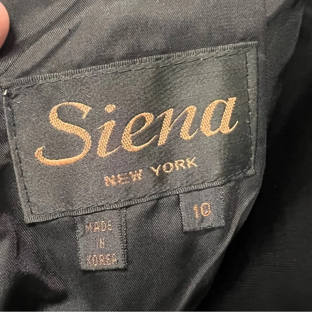 Vintage 80s-90s Sienna New York 100% Leather Seamed Midi Skirt size 10
